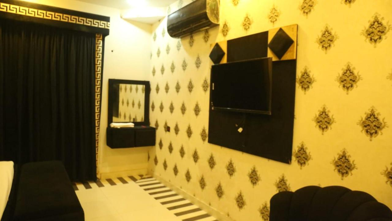 Hotel De Smart Multan Dış mekan fotoğraf