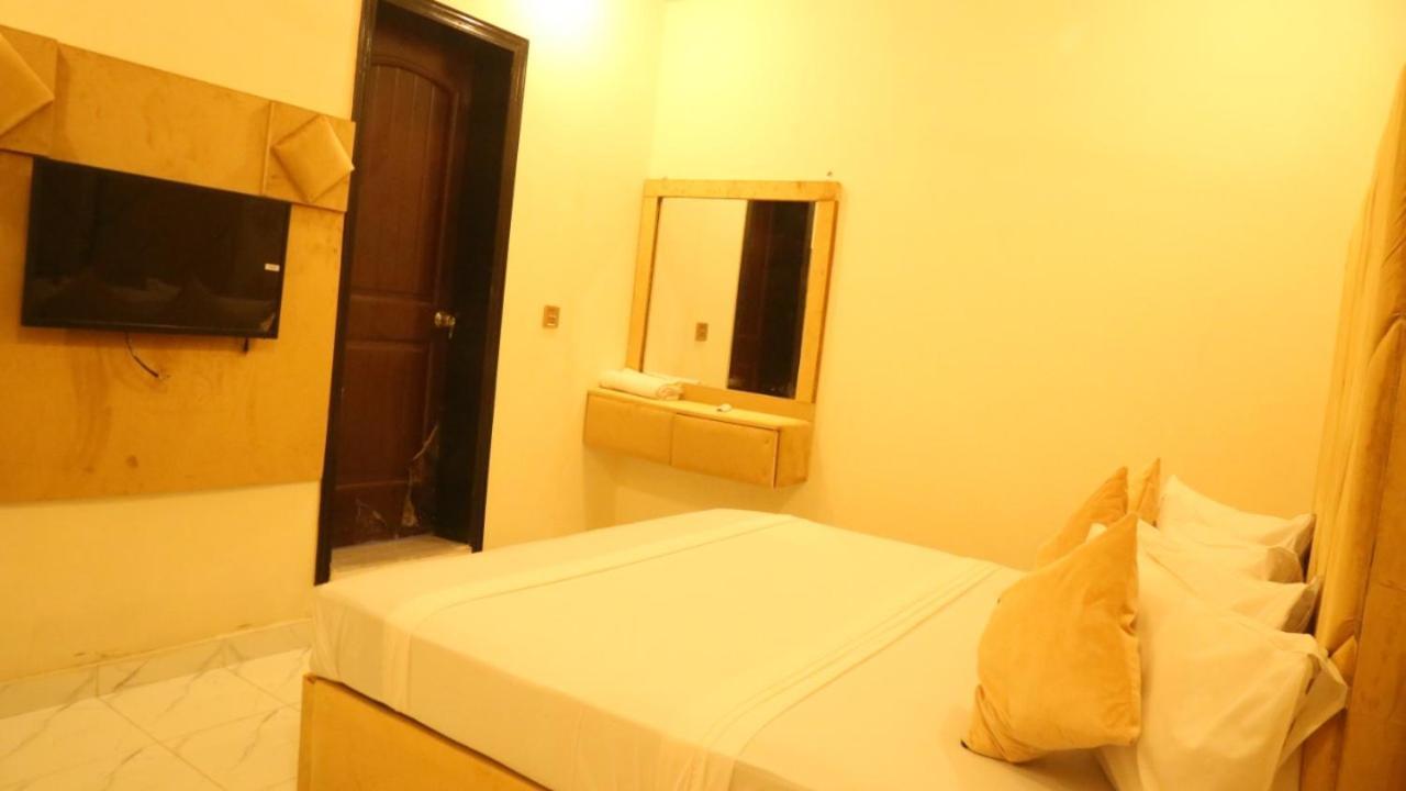 Hotel De Smart Multan Dış mekan fotoğraf