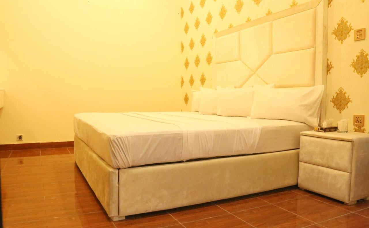 Hotel De Smart Multan Dış mekan fotoğraf