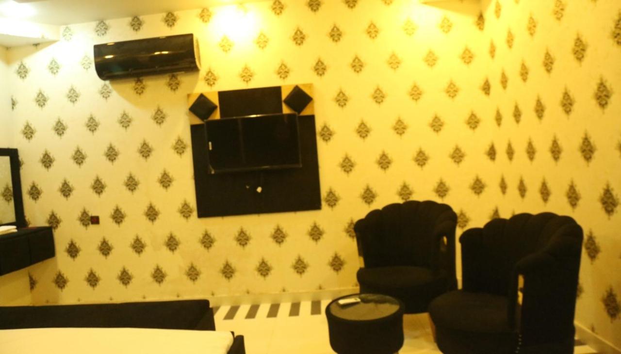 Hotel De Smart Multan Dış mekan fotoğraf