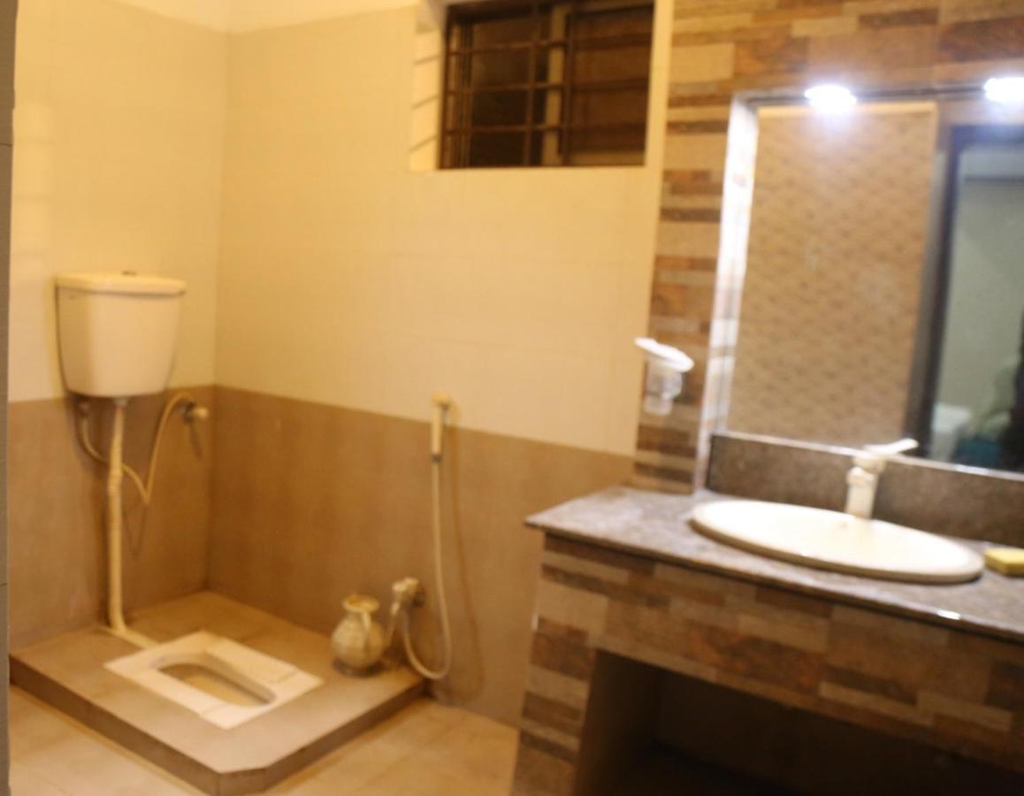 Hotel De Smart Multan Dış mekan fotoğraf