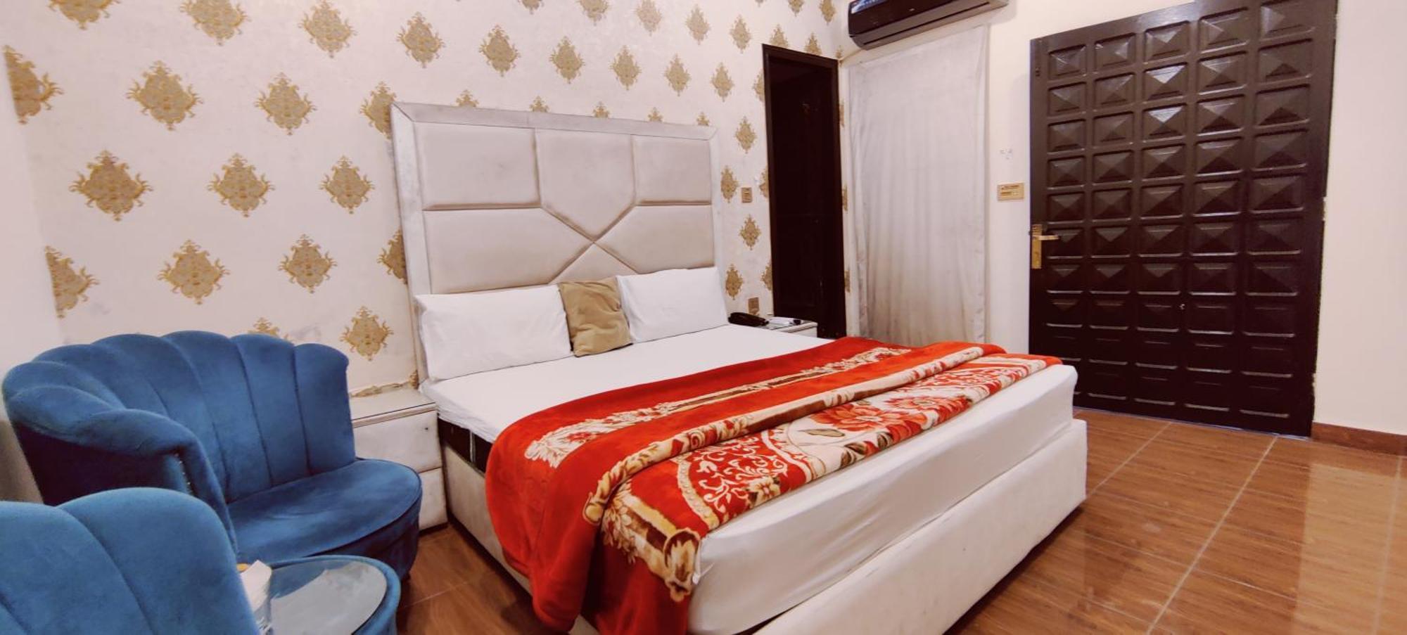 Hotel De Smart Multan Dış mekan fotoğraf