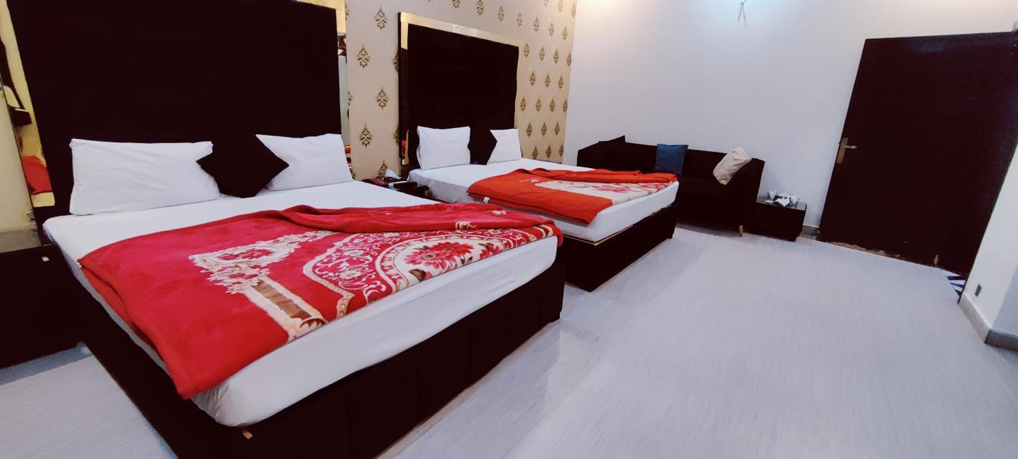 Hotel De Smart Multan Dış mekan fotoğraf